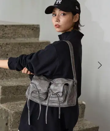 PAGEBOY 리본 아웃포켓 백 그레이
