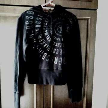 비켄버그스 후드 부착 후드티