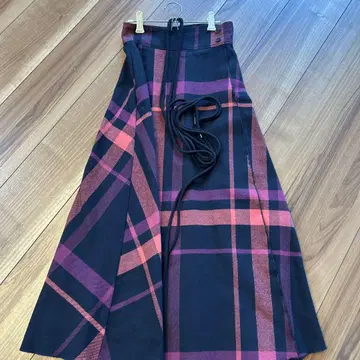 MOUSSY 체크 무늬 플레어 스커트 사이즈 0