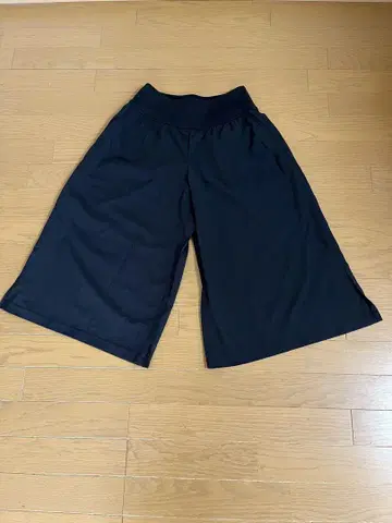 블랙 가우초 팬츠 슬릿