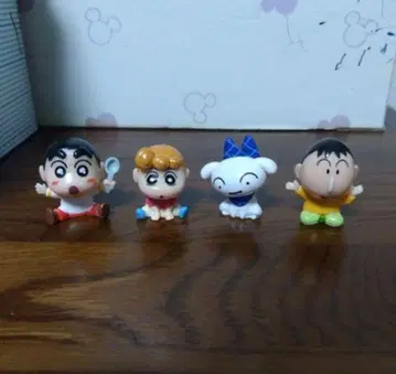 빗쿠라타마고 짱구는 못말려 초화려! 불볕더위의 카스카베 댄서즈/컴플리트