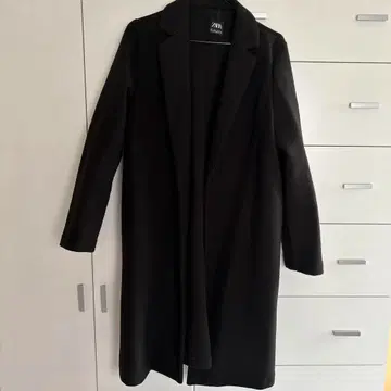 ZARA 블랙 롱 코트 L 사이즈