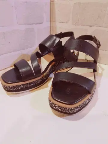 DIANA 다이애나 샌들 통굽 글리터 라메 블랙 23.5cm 정도