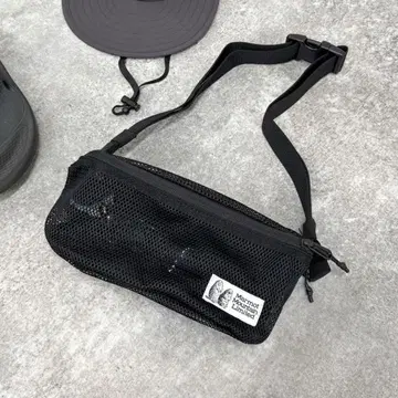 마모트 마운틴 리미티드 메쉬 바디백