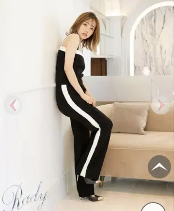Rady 리브 블랙 화이트 셋업 M