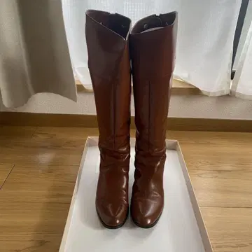 오데트 에 오딜 브라운 가죽 롱 부츠 힐 6cm