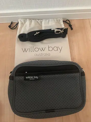 윌로우 베이 크로스 바디 숄더백 APC 백 기프트