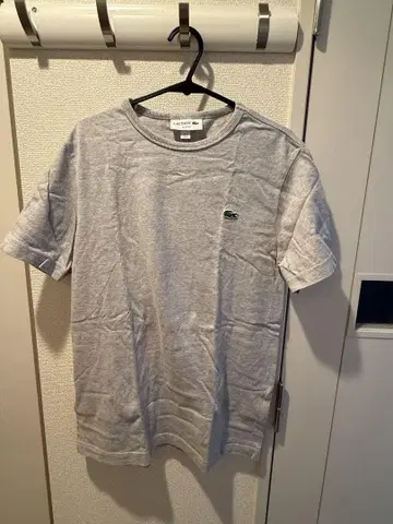 LACOSTE 슬림핏 그레이 T셔츠 US S