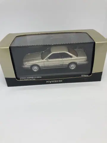 미니카 1/43 닛산 레퍼드 3.0 알티마 1986