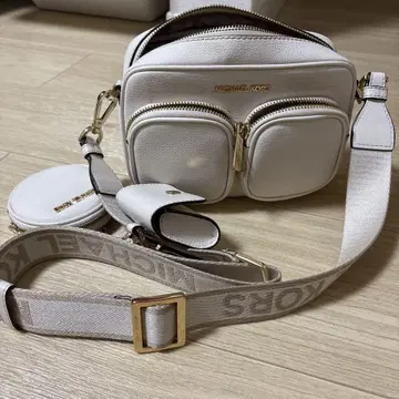 MICHAEL KORS 화이트 숄더백
