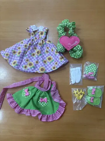 브라이스 헨리에타 홈 파티 아웃핏 네오 Blythe