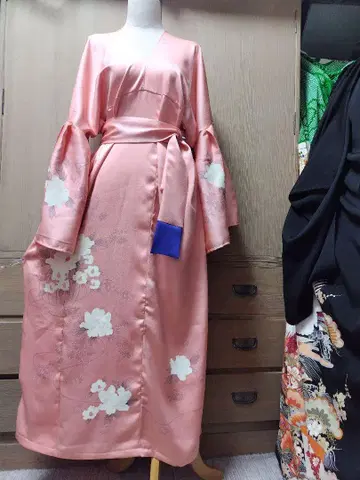 기모노 실크 리메이크 원피스입니다.