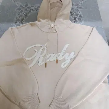 Rady 후드 부착 후드티 베이지 프리 사이즈 (큰 사이즈)