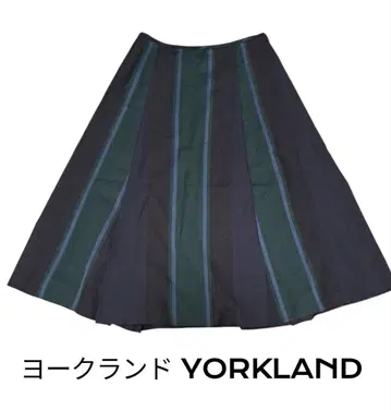 Yorkland 플레어 스커트 무릎 기장 다크 그린