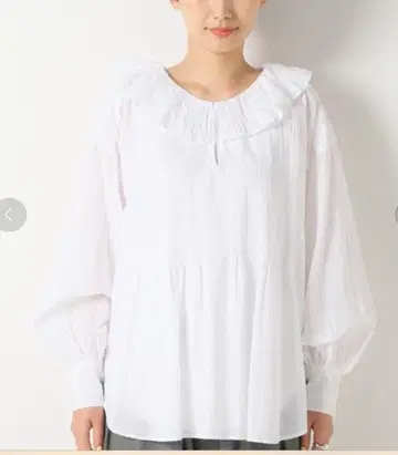 IENA 누키테파 코튼 프릴 옷깃 턱 블라우스 고명유자 씨