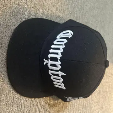 Compton 자수 캡 블랙