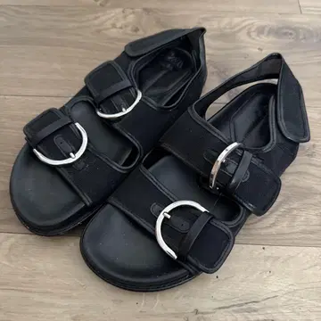 ZARA 블랙 샌들 36