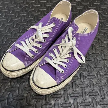 Converse 보라색 로우컷 스니커즈