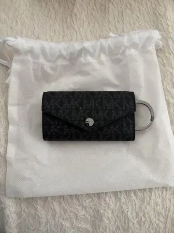Michael Kors 블랙 키케이스