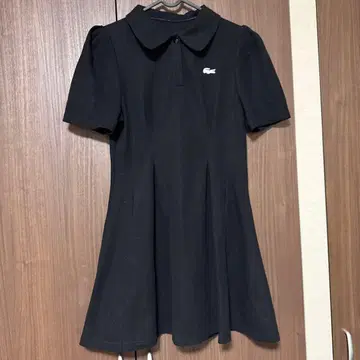 Lacoste 블랙 반팔 미니 원피스