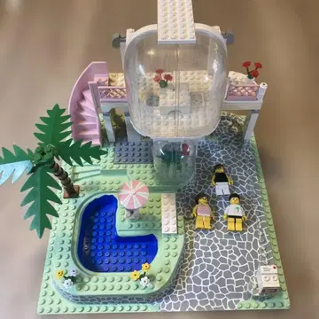 2점째부터 200엔 할인되는 레고 하우스와 수영장 세트