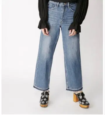 라이트 블루 데님 와이드 데님 MOUSSY