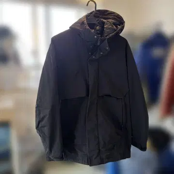 블랙 후드 부착 다운 자켓 +J 유니클로 XL