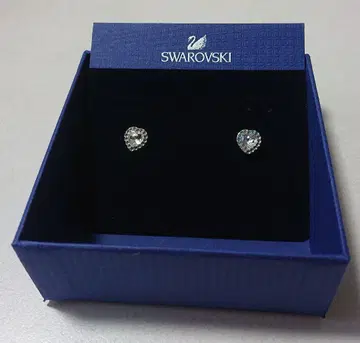 [ Swarovski ] 하트 모양 크리스탈 귀걸이