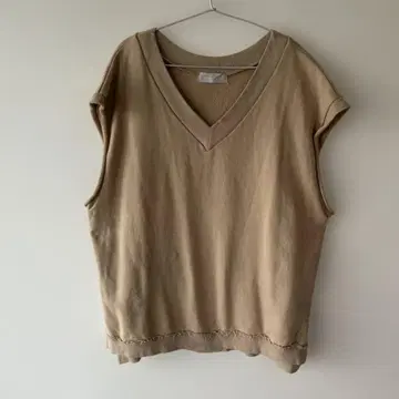 Audrey and John Wad 쭈리 빅 실루엣 베스트 카프오프