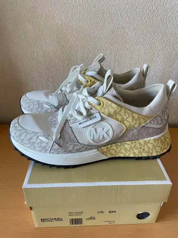 MICHAEL KORS 스니커즈