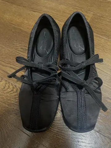 루탈론 23.5cm 플랫슈즈 더블 리본