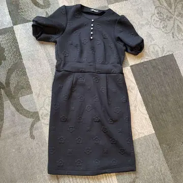 MARY QUANT 4 페탈 데이지 푸크레 자카드 원피스 블랙