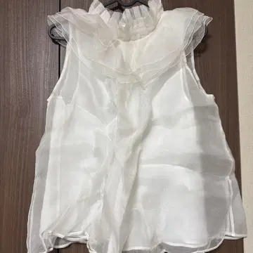 화이트 시스루 프릴 슬리브리스