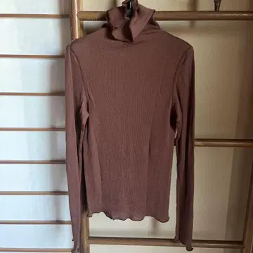 THE SHINZONE 하이넥 리브 브라운