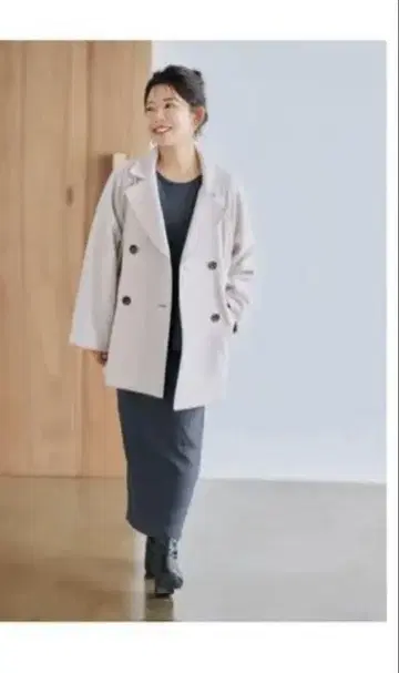 코히나 미들 기장 울 코트 라이트 베이지 레귤러