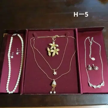 유품 생전 정리 액세서리 묶음 판매 폴리폴리 목걸이, 펄 세트
