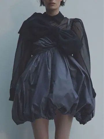 Bibiy. KITTY RIBBON BLOUSE 리본 블라우스