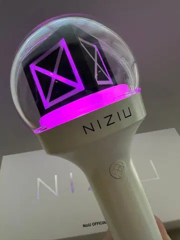 NiziU OFFICIAL LIGHT STICK 응원봉