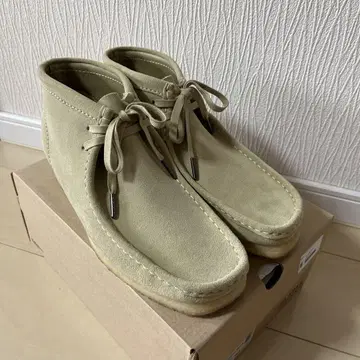 클락스 왈라비 메이플 스웨이드 UK8 CLARKS