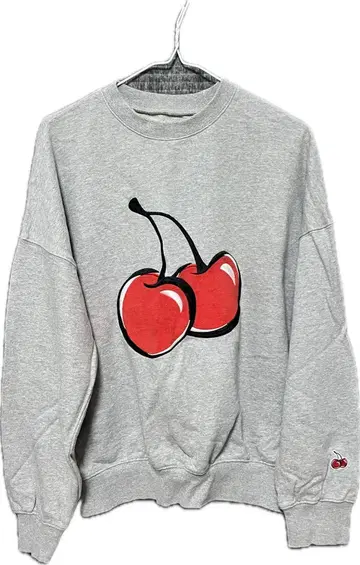 KIRSH 그레이 맨투맨 체리 한국