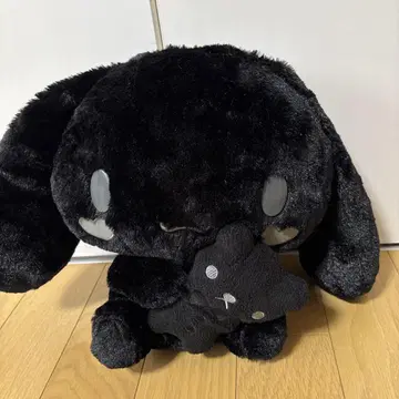 시나모롤 두근두근 블랙 프라이데이 곰 안고 BIG 봉제 인형