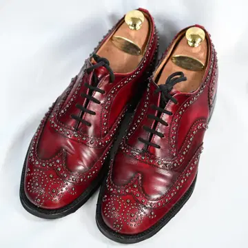 처치스 버우드 스터드