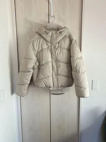 새상품급 PULL&BEAR 다운 숏 자켓 M 베이지