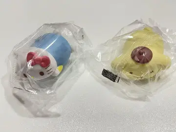 헬로키티와 폼폼푸딩 캡슐 토이