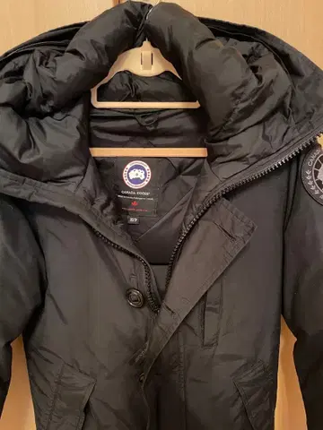CANADA GOOSE 블랙 다운 자켓