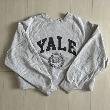 미사용에 가까운 진즈팩토리 구매 YALE 맨투맨