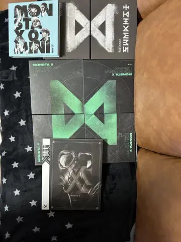 MONSTA X 앨범 세트