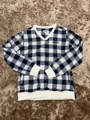 adidas 체크 무늬 V넥