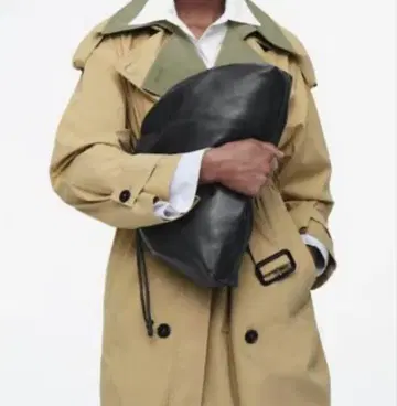 COS 카바텔리 가죽 숄더백 클러치백