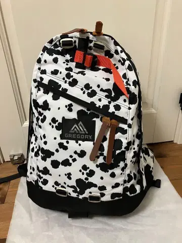 GREGORY 소 패턴 백팩 26L